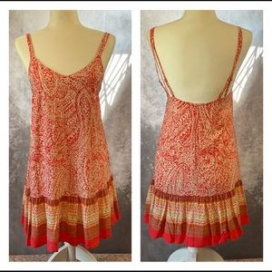 En Crème Red flowey paisley tunic tank with ruffle skirt